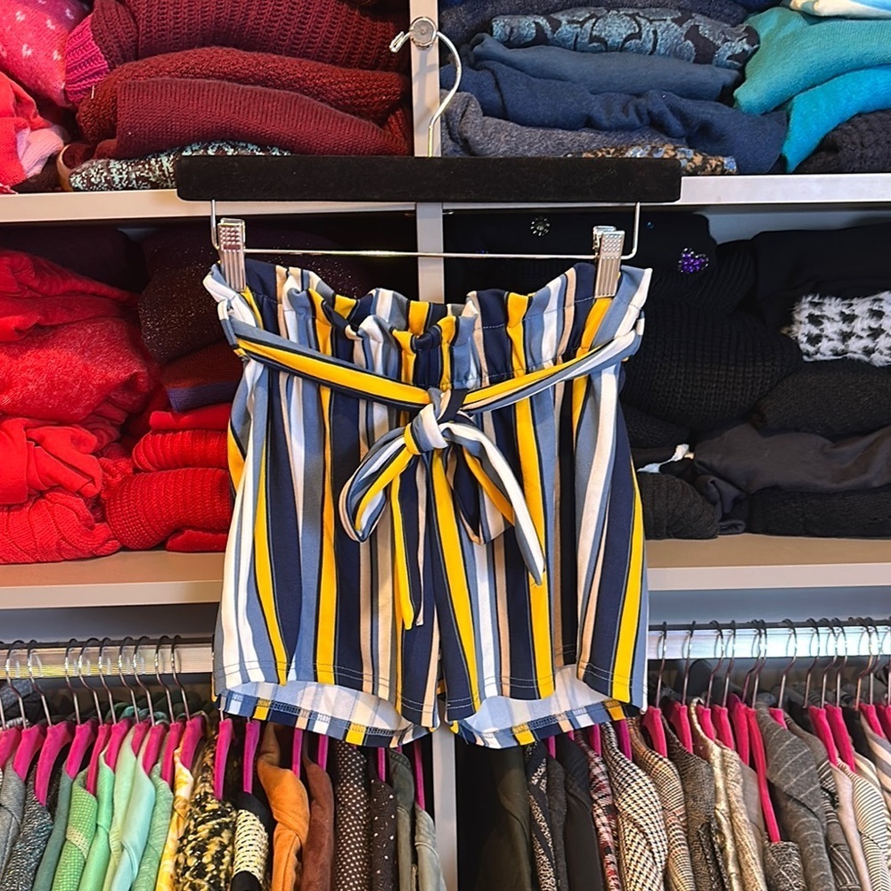 Rue21 yellow/blue/white striped belted shorts size S